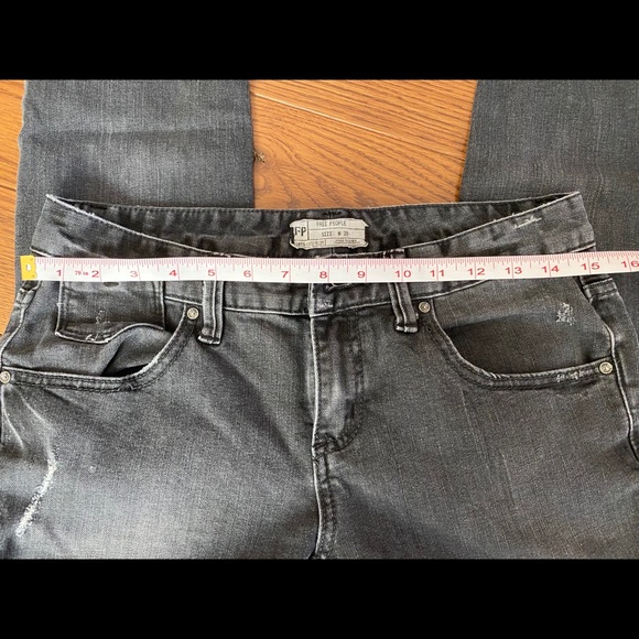 Free People - black, distressed skinny jeans - Picture 8 of 8